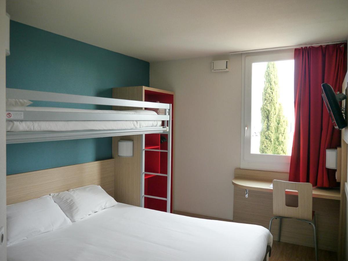 Kyriad Direct Mont De Marsan - St Avit Saint-Avit  Екстер'єр фото