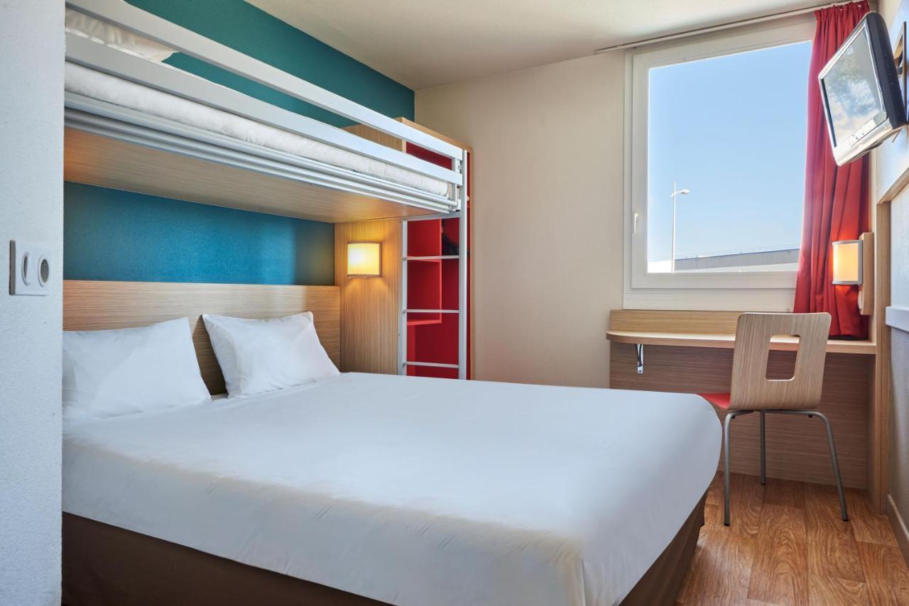 Kyriad Direct Mont De Marsan - St Avit Saint-Avit  Екстер'єр фото