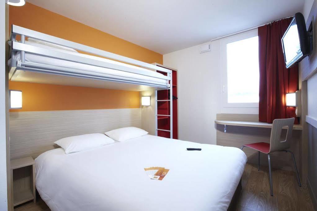 Kyriad Direct Mont De Marsan - St Avit Saint-Avit  Екстер'єр фото